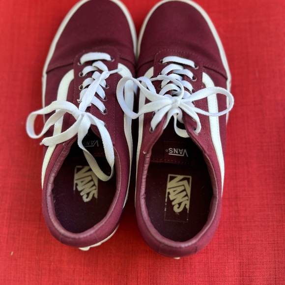 Women’s Vans size 11…very good condition - Picture 3 of 5